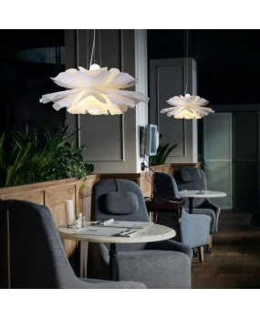 Nordic master bedroom lotus pendant light, minimalist modern girl room creative petal light