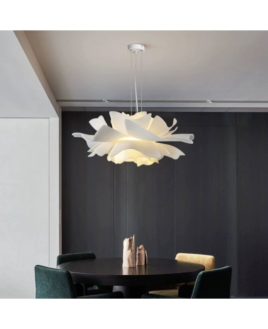 Nordic master bedroom lotus pendant light, minimalist modern girl room creative petal light