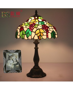 Cross border export European retro pastoral creative table lamp, bedroom bedside table lamp, living room, dining room, bar, coffee shop table lamp