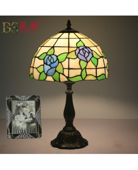 Cross border export of Korean Swedish style retro creative desk lamps, bedroom bedside lamps, bar and hotel room lamps