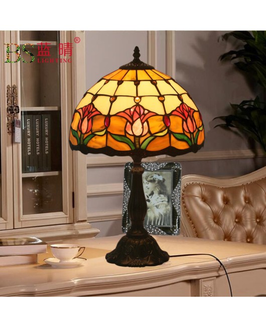 Cross border manufacturers, direct sales, wholesale and retail, as well as foreign trade exports, European style table lamps, table lamps, American style Japanese style Korean style decorative lamps