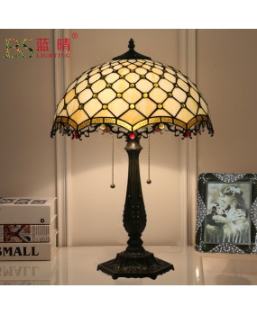 Cross border Tiffany table lamp, vintage American style living room, bedroom, bedside table, hotel front desk, hotel