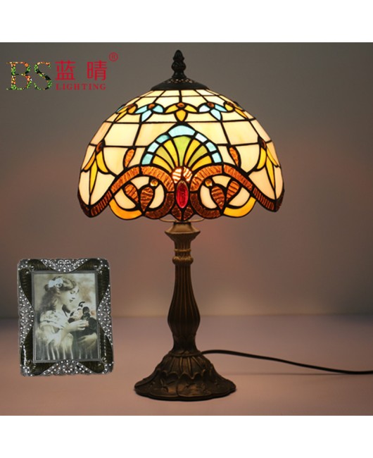 Cross border 10 inch Baroque style European style desk lamp, retro creative bedroom bedside table lamp, bar coffee shop