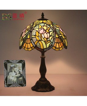 Cross border direct sales of 12 inch Tiffany luxury desk lamp, European retro countryside, Republic of China old Shanghai decorative table lamp