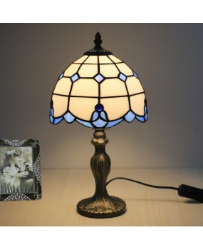 Cross border foreign trade Le Yi Tiffany desk lamp, USA, Japan, France, Germany, Spain, UK, South Korea, creative desk lamp