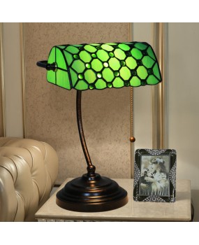 Cross border foreign trade American style minimalist Republic of China green bank light bedroom study bar restaurant booth Tiffany desk lamp