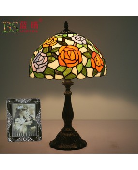 Cross border direct sales export of European, American, Australian, Korean, Japanese Tiffany table lamps, bedroom bedside lamps, bar and restaurant table lamps