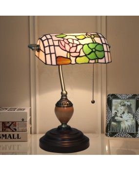 Cross border American retro bedroom bedside lamp, European bar, coffee shop, guest room desk, literary bank, nostalgic desk lamp