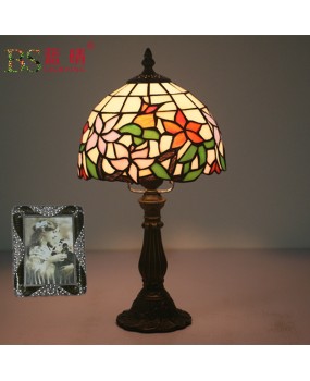 Cross border Tiffany table lamp, European style desk lamp, bedroom bedside lamp, retro creative bar, Western restaurant