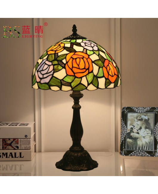 Cross border direct sales export of European, American, Australian, Korean, Japanese Tiffany table lamps, bedroom bedside lamps, bar and restaurant table lamps