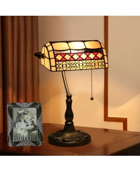 Cross border European style table lamp for foreign trade, UK, USA, France, Spain, Italy, Japan, desk, Tiffany Bank lamp