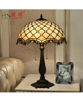 Cross border Tiffany table lamp, vintage American style living room, bedroom, bedside table, hotel front desk, hotel