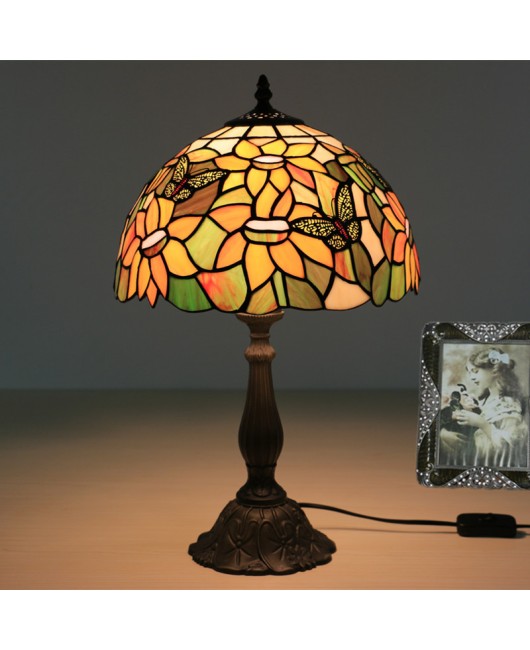 Cross border 12 inch German Dutch British Tiffany European style desk lamp, bedroom bedside lamp, retro creative decorative table