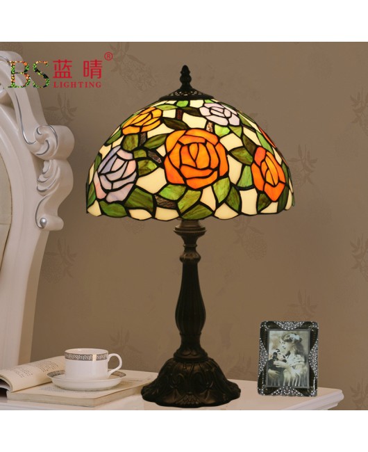 Cross border direct sales export of European, American, Australian, Korean, Japanese Tiffany table lamps, bedroom bedside lamps, bar and restaurant table lamps