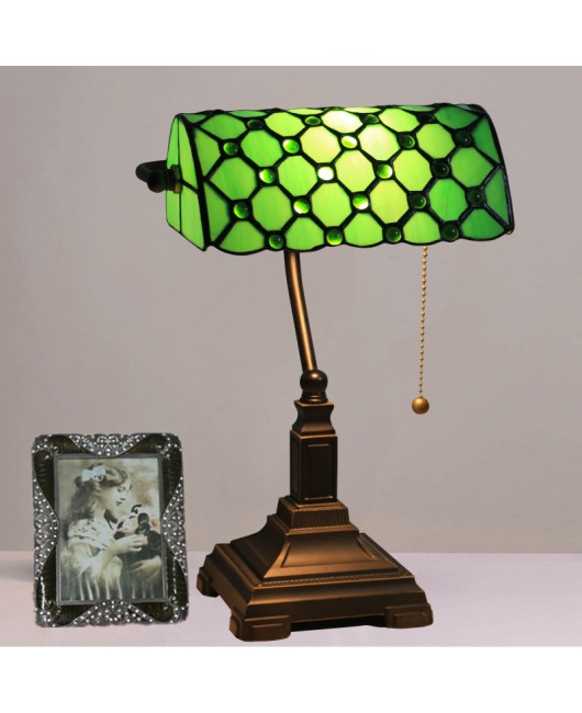 Cross border Leyi Tiffany American retro green bank lamp, decorative desk lamp from the United States, Canada, Mexico, and the United Kingdom