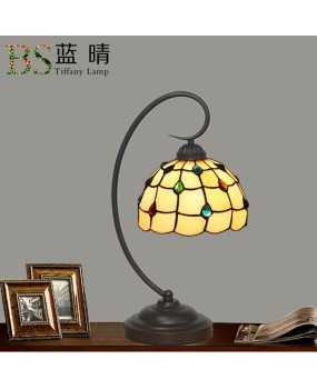 Cross border Tiffany table lamps exported to Germany, UK, France, Spain, Italy, Finland, Sweden, Norway, Switzerland, etc