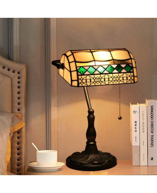 Cross border European style table lamp for foreign trade, UK, USA, France, Spain, Italy, Japan, desk, Tiffany Bank lamp