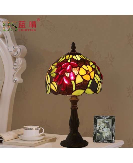 Cross border 8-inch Tiffany European style desk lamp, bedroom bedside lamp, retro creative bar, restaurant, KTV club, inn