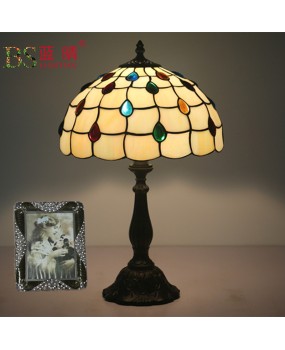 Foreign trade cross-border direct sales European retro creative lighting pastoral Japanese Korean Southeast Asian American decorative table lighting