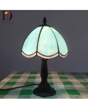 Foreign trade export wholesale Tiffany colored glass European and American desk lamp export hotel desk lamp one piece dropshipping