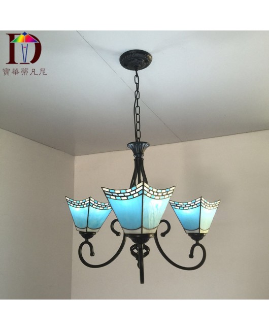 Supply American style restaurant chandelier with three heads and one piece for dropshipping. Living room restaurant, Mediterranean style three head glass restaurant chandelier