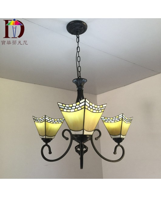 Supply American style restaurant chandelier with three heads and one piece for dropshipping. Living room restaurant, Mediterranean style three head glass restaurant chandelier