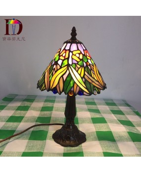 Wholesale of foreign trade lighting fixtures Tiffany colored glass countryside style hotel room resin desk lamp, one piece dropshipping