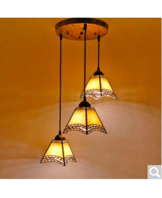 Supply American style restaurant chandelier with three heads and one piece for dropshipping. Living room restaurant, Mediterranean style three head glass restaurant chandelier