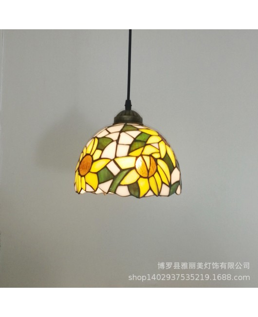 A creative restaurant light with iron hanging decoration, Tiffany colored countryside sunflower single head glass pendant light