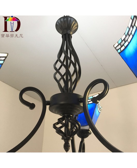 Supply American style restaurant chandelier with three heads and one piece for dropshipping. Living room restaurant, Mediterranean style three head glass restaurant chandelier