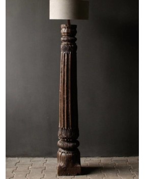 French retro floor lamp, antique antique antique, creative Roman column carving, living room, hotel club decoration, floor lamp