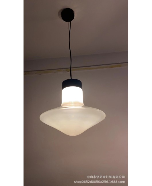 Modern minimalist gyro light luxury design atmosphere recommended by designer Trottola creative desk guest table pendant light