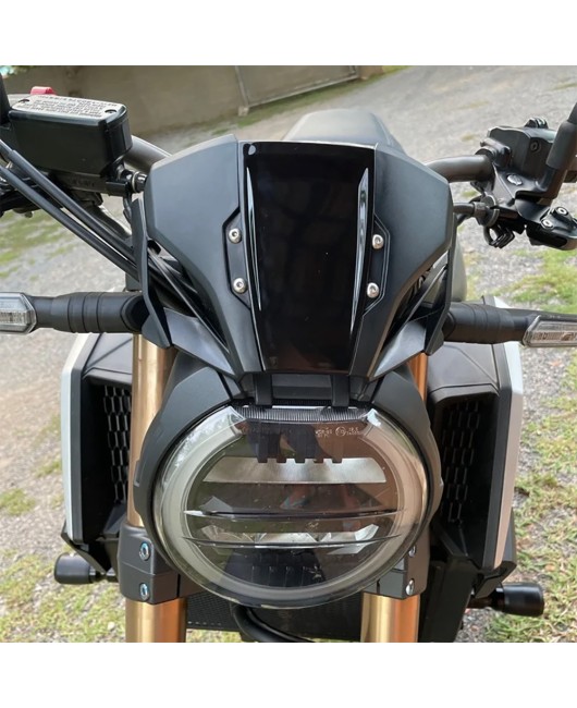 Suitable for Triumph Trident 660 18-24 modified windshield, instrument panel, windshield mirror, and guide cover