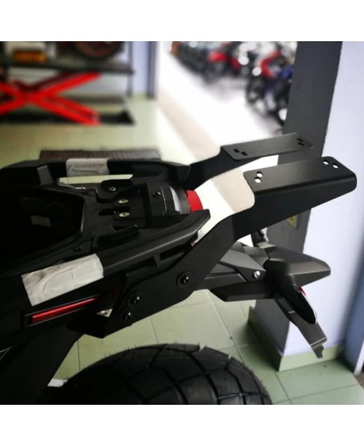 MKLIGHT ECH is suitable for Honda XADV750 17-20 motorcycle. The rear shelf can support the trunk travel rack