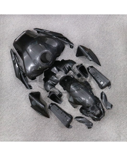 Suitable for Yamaha MT09 FZ09 21-23 full car shell carbon fiber pattern with fuel tank cover and guide plate