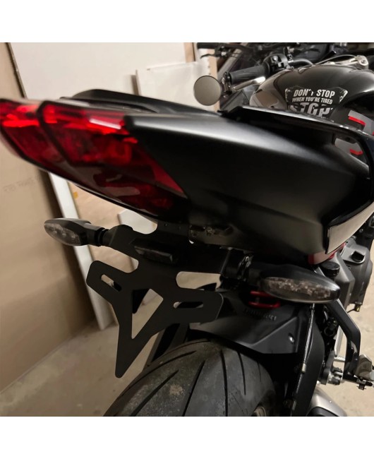 Suitable for Triumph Street Triple 765 modified new rear license plate holder, license plate holder, short tail bracket