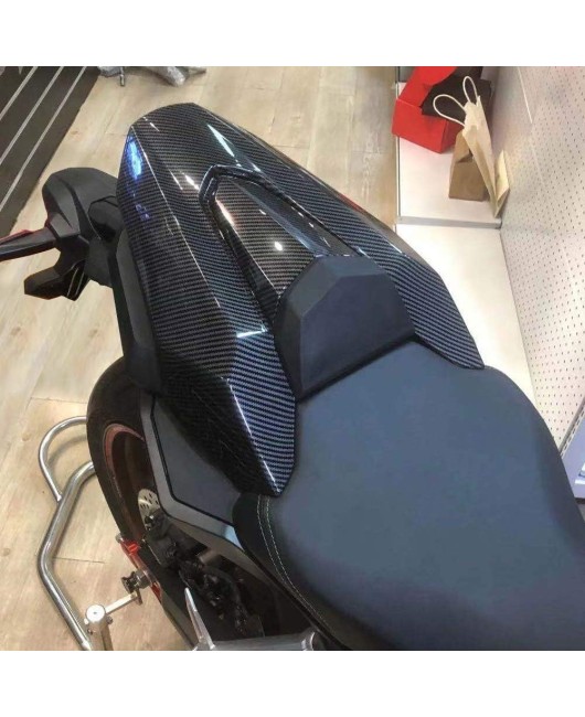 Suitable for Honda CB650R CBR650R modified rear cover, rear hump cover, single seat cover, rear seat cover accessories